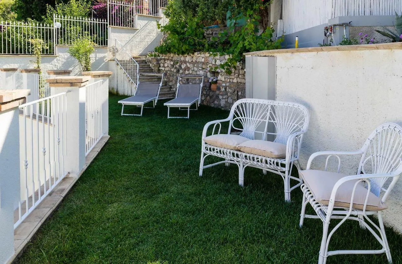 Sciccosa Guest House Taormina 2*,