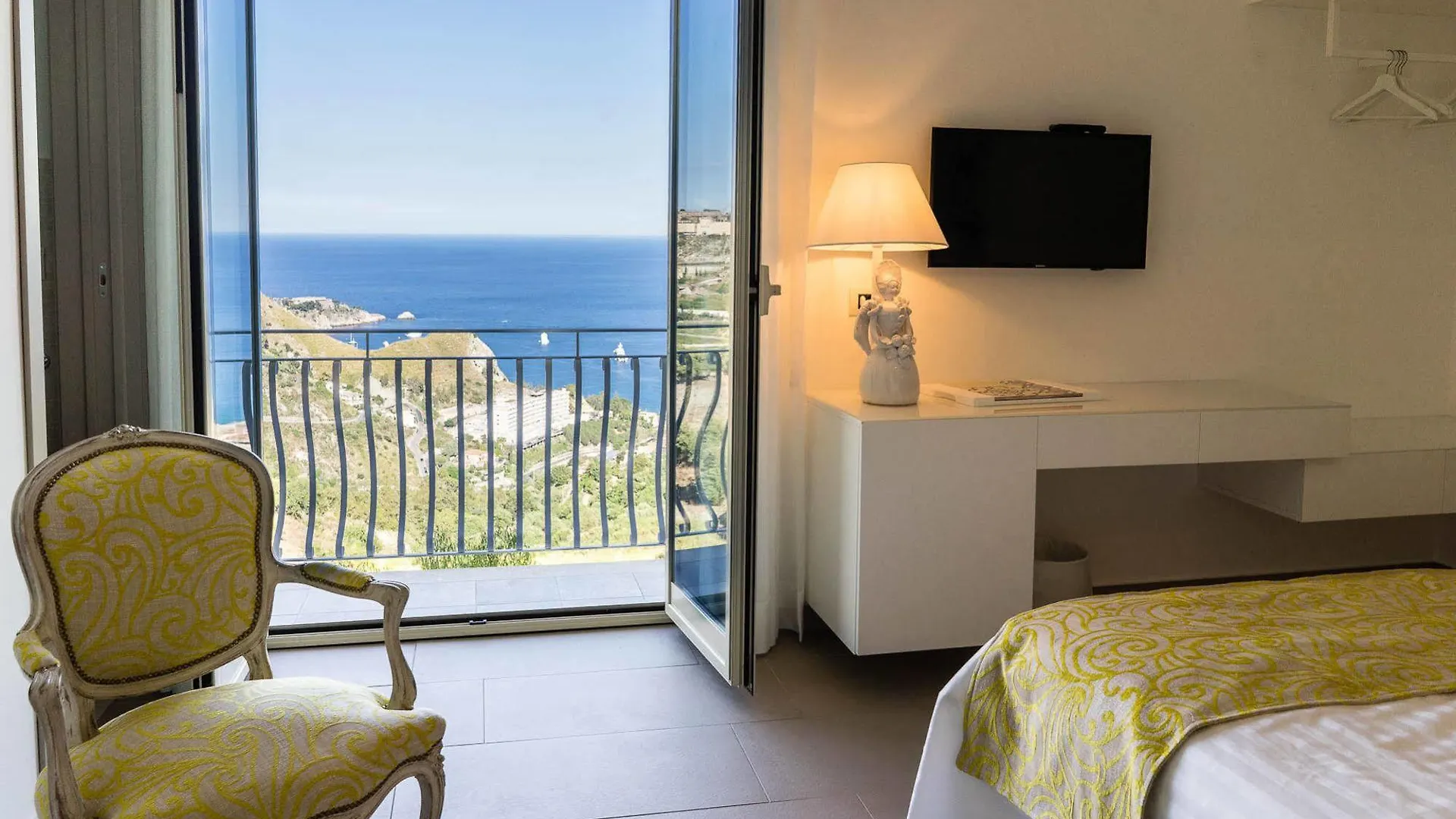 Sciccosa Guest House Taormina Bed & Breakfast
